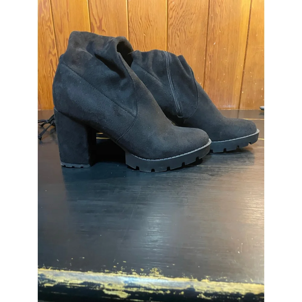 Charlotte Russe step into