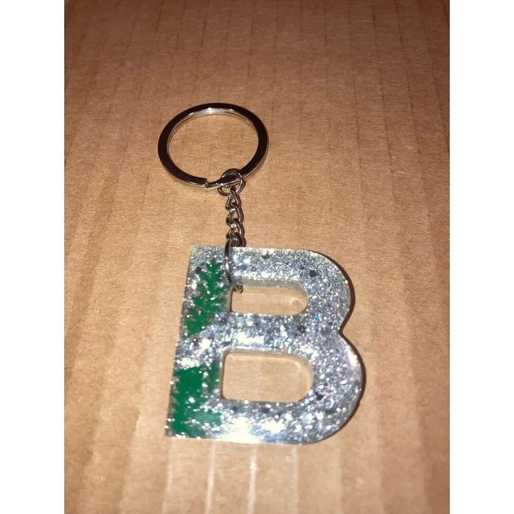 ☀️3/$9☀️ Letter “B” Resin Keychain