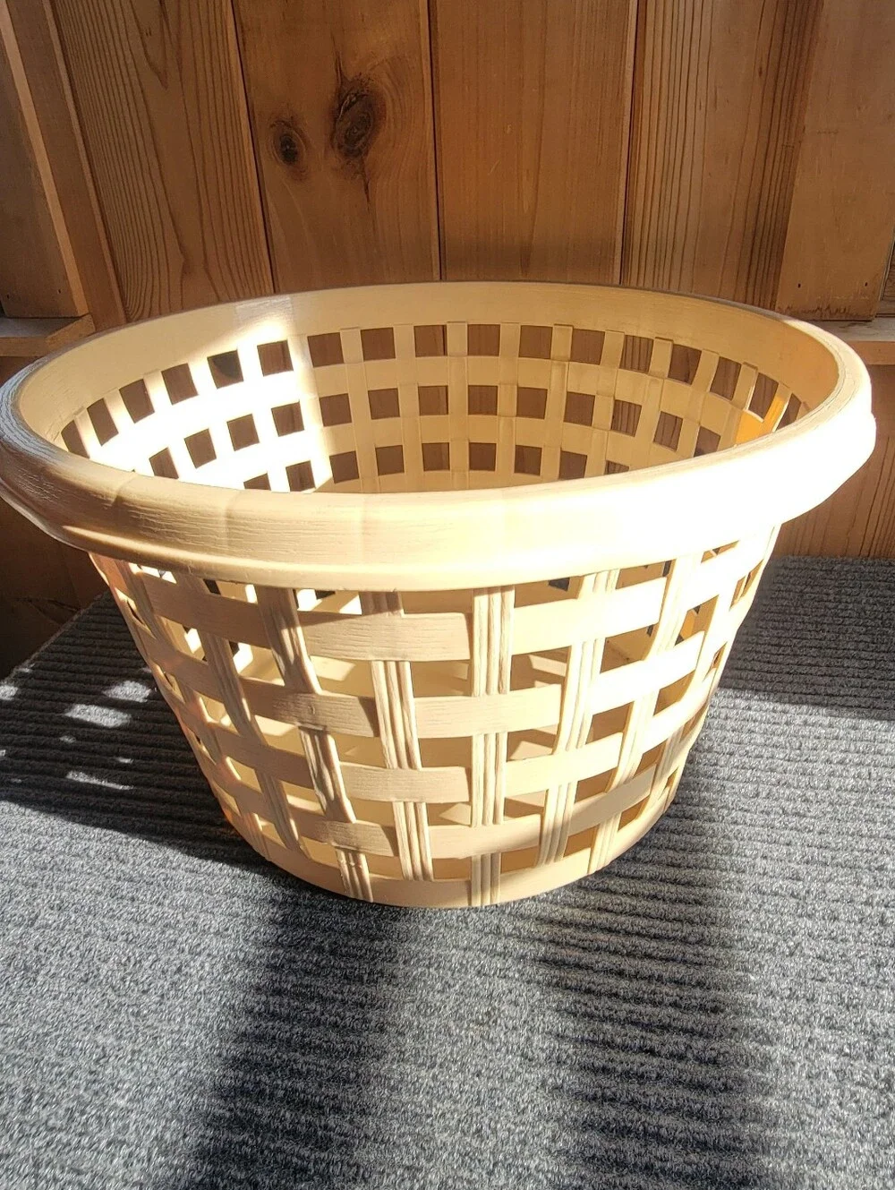 Rubbermaid vintage round
