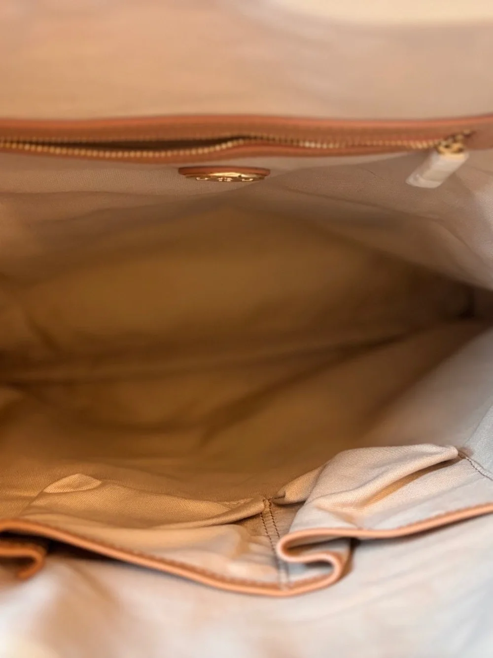 Tory Burch tory burch