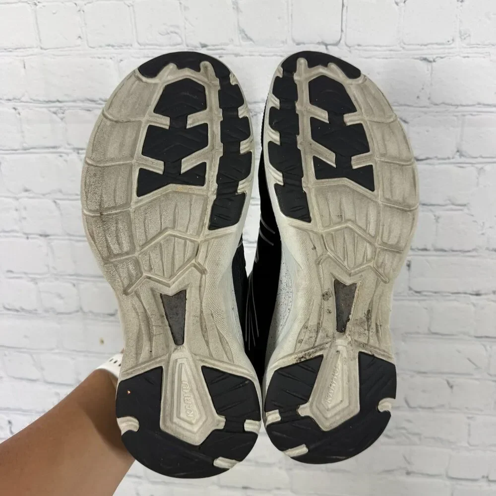 Karhu athletic running