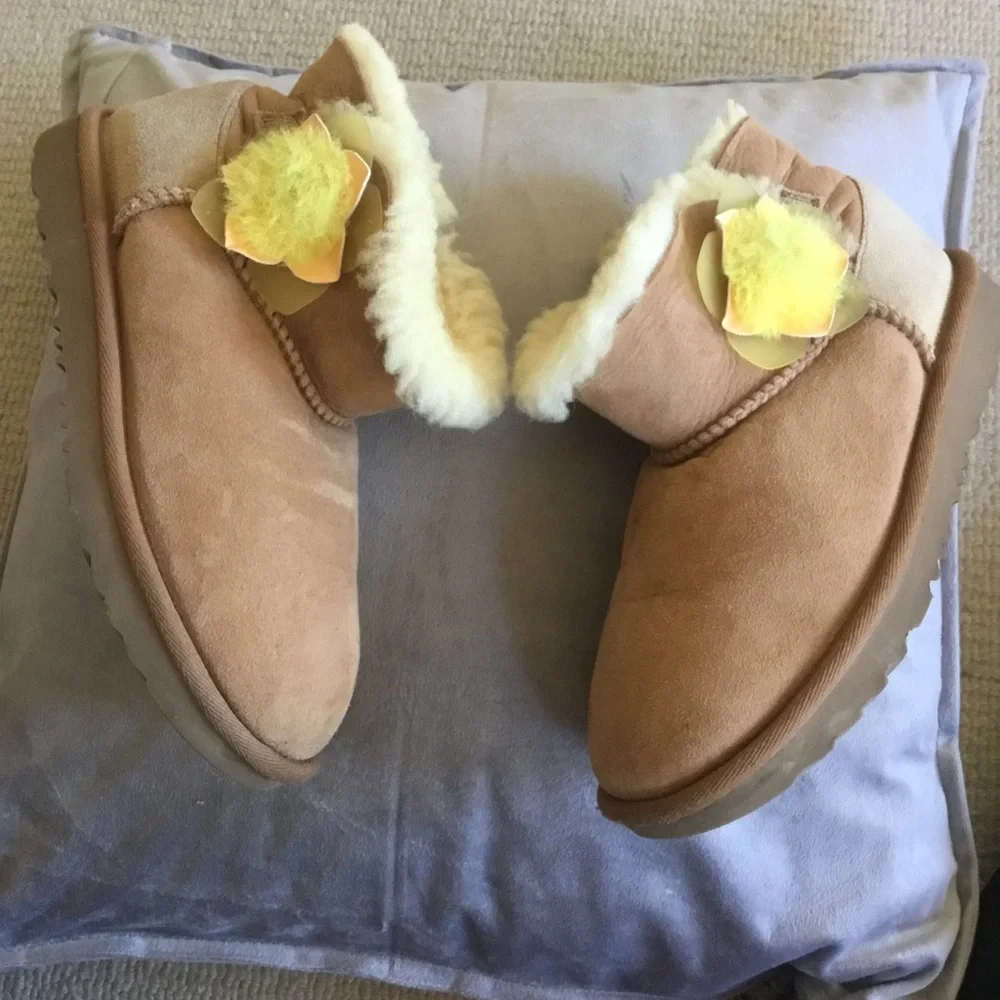 UGG authentic kids