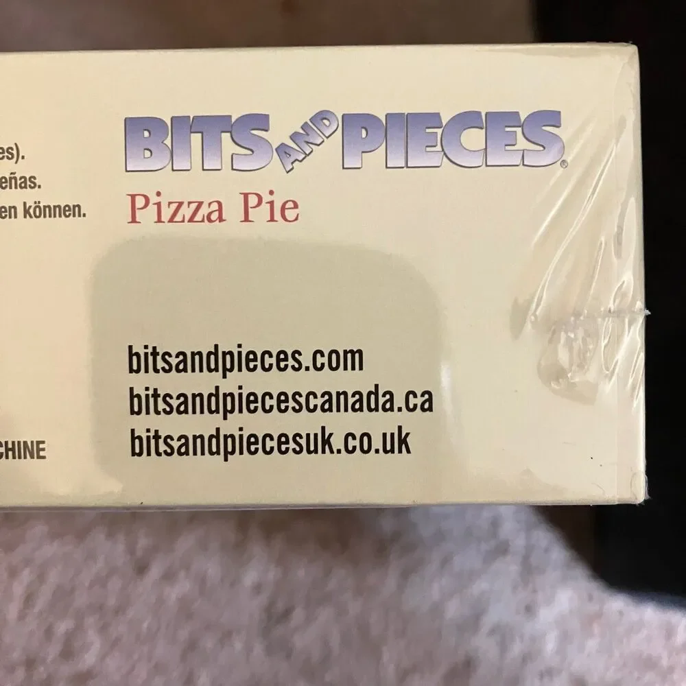 Pizza Pie Jigsaw Puzzle Bits and Pieces 1000 Round Puzzle NEW Sealed