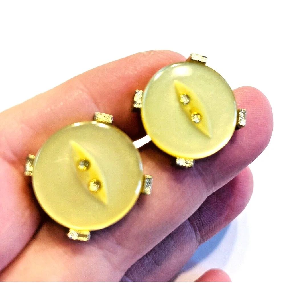 Vintage Mid Century Cufflinks Yellow Moonglow Thermoset Button Fronts Novelty