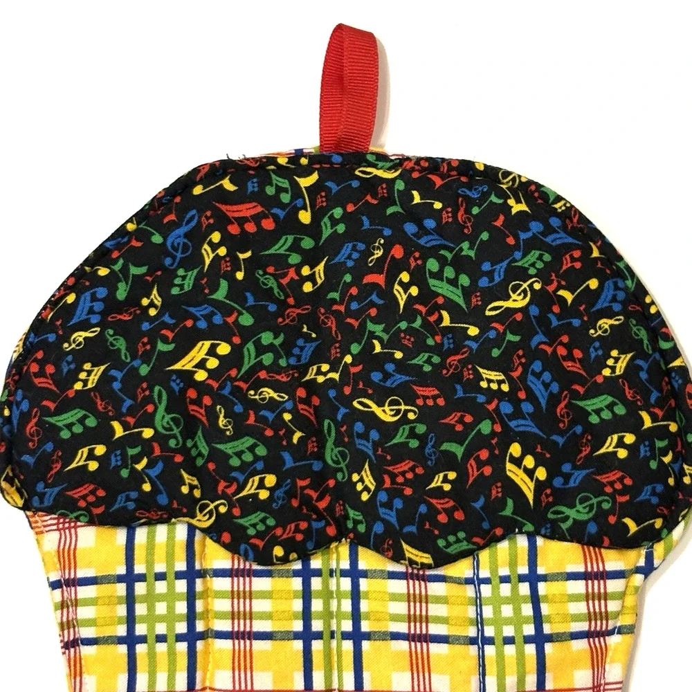 Hand Made Cupcake Oven Mitt Pot Holder Music Confetti and Colorful Plaid