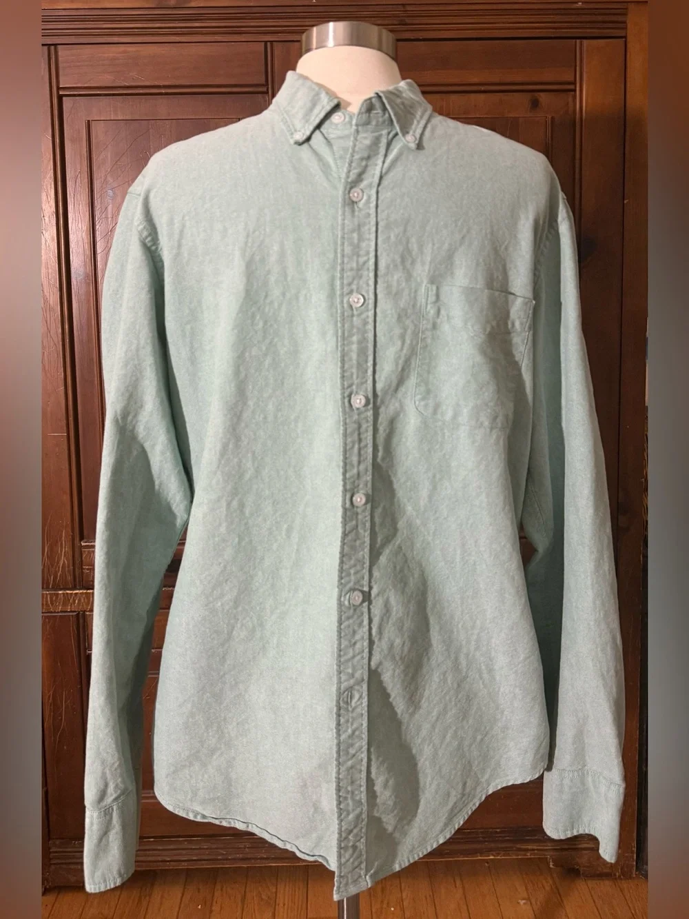 J. Crew Men's Mint Green Button-Down Shirt Siza Large
