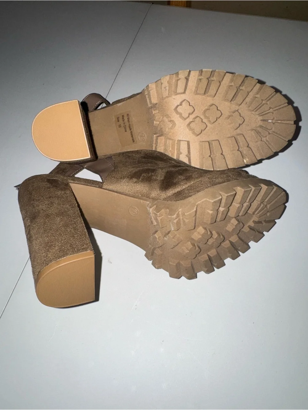 Wild Diva heel front ankle