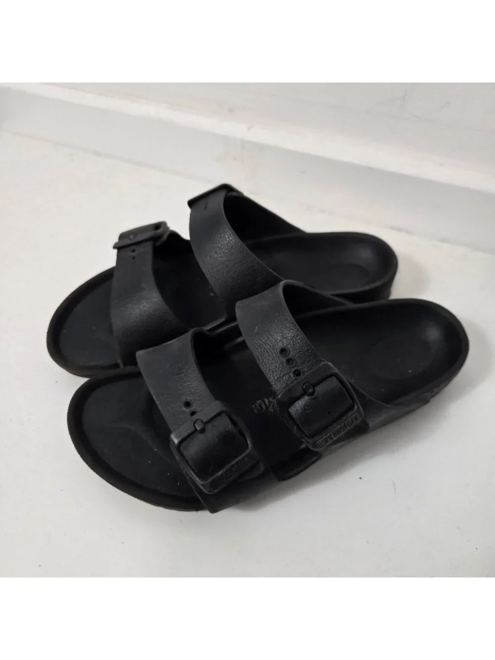 Birkenstock Size 33/2 Big Girls Arizona Black Sandals