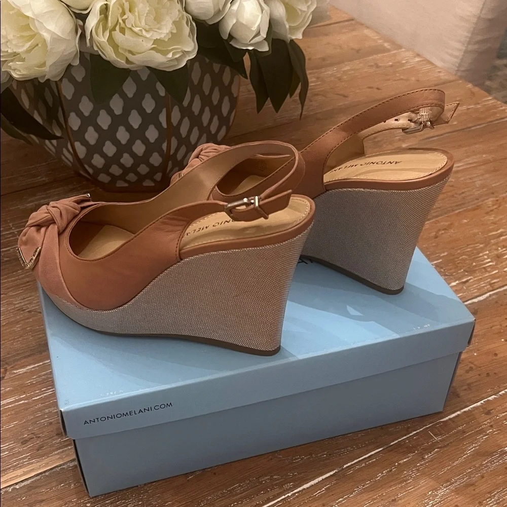ANTONIO MELANI stylish brown