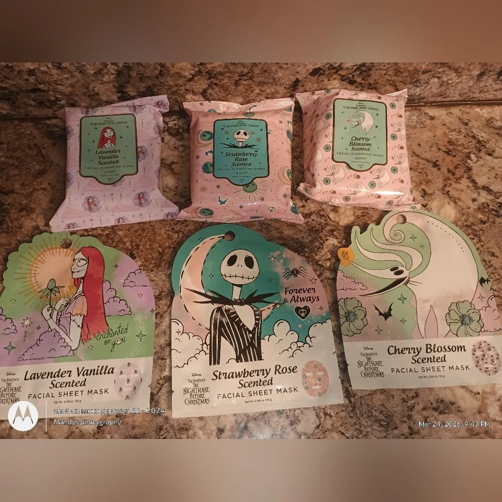 Nightmare Before Christmas mask skellington