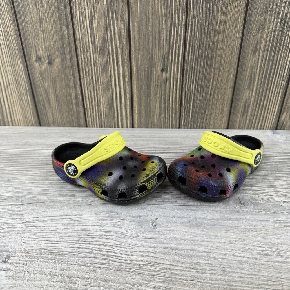 CROCS classic solarized
