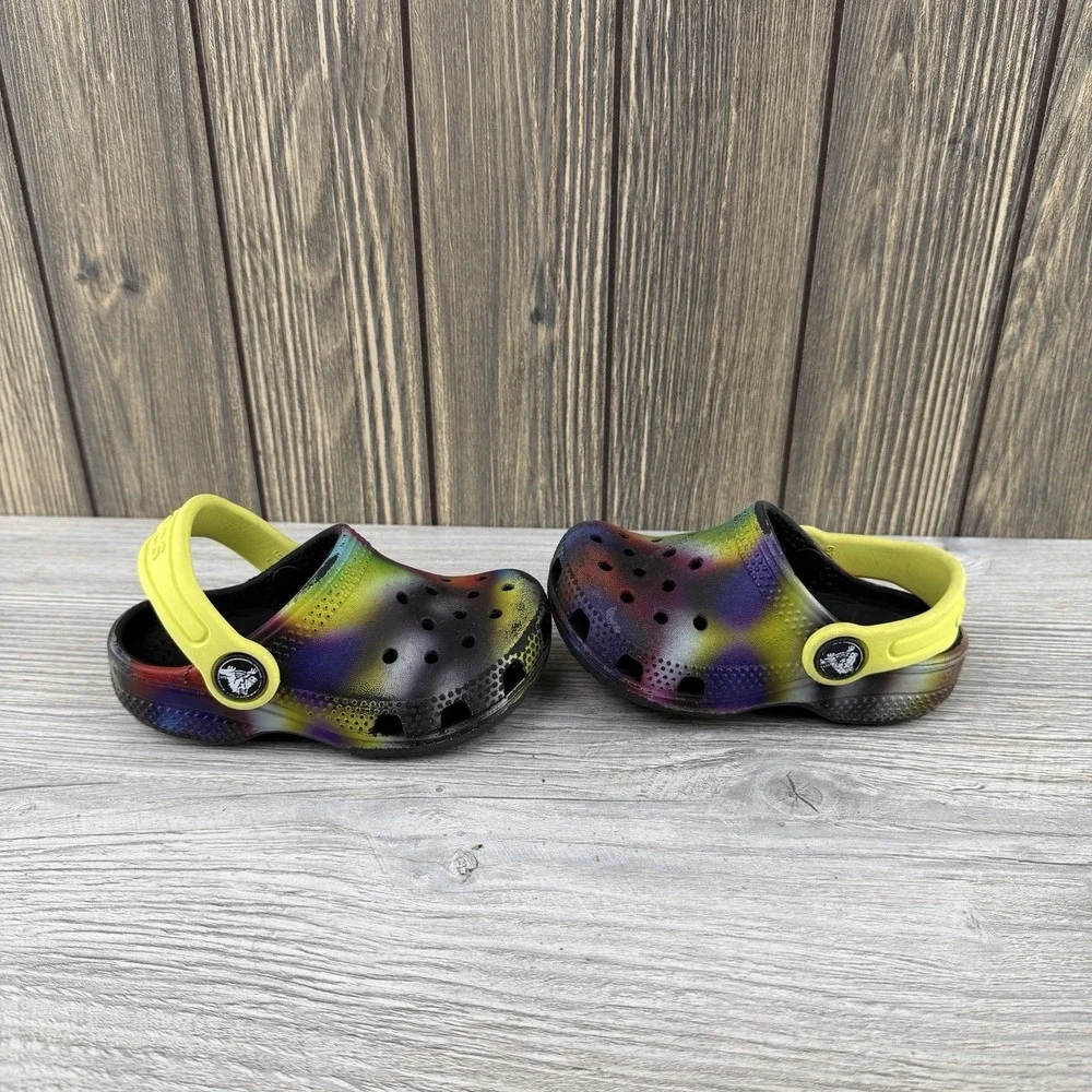 CROCS classic solarized