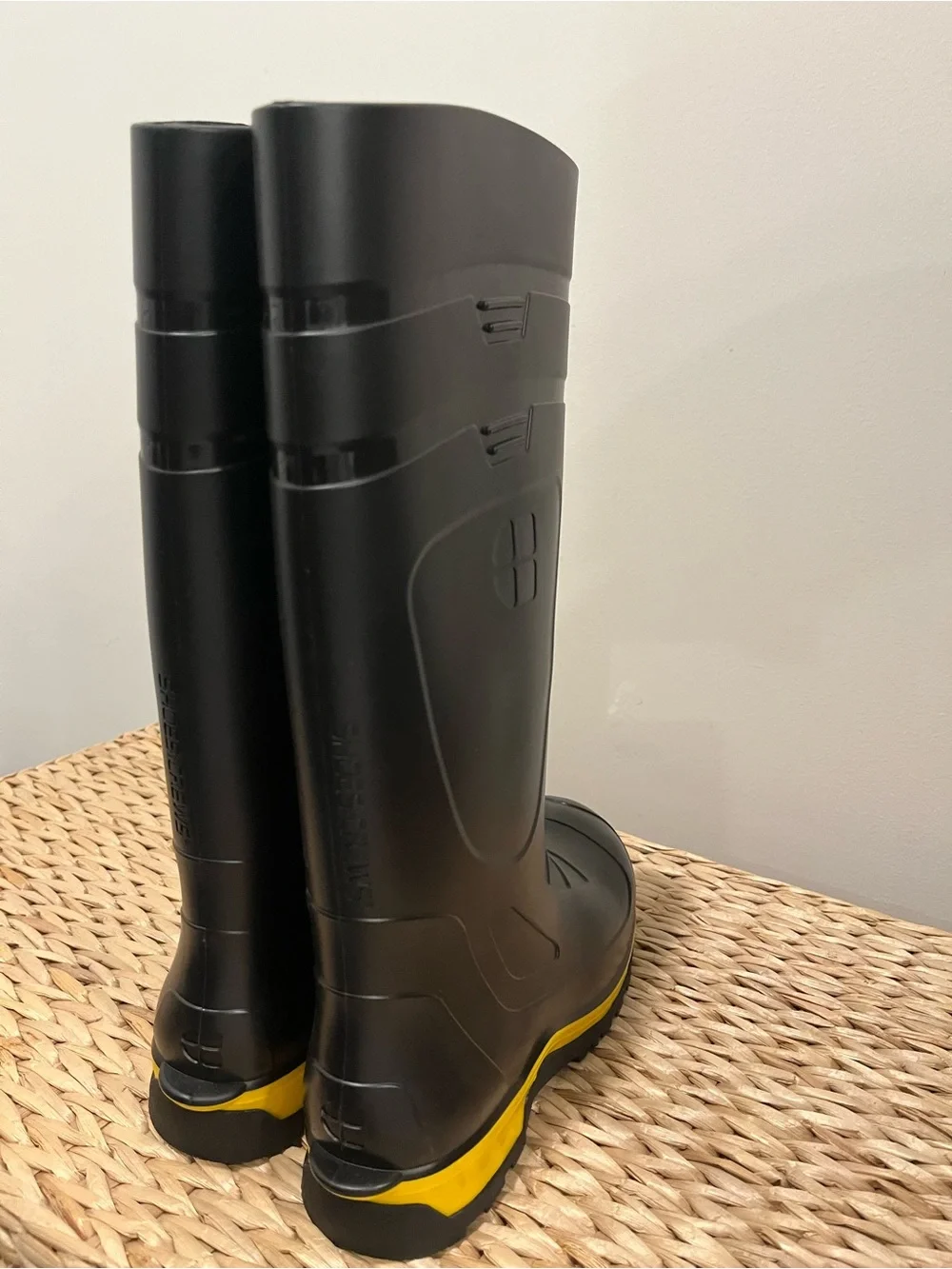 Shoes For Crews shaft height