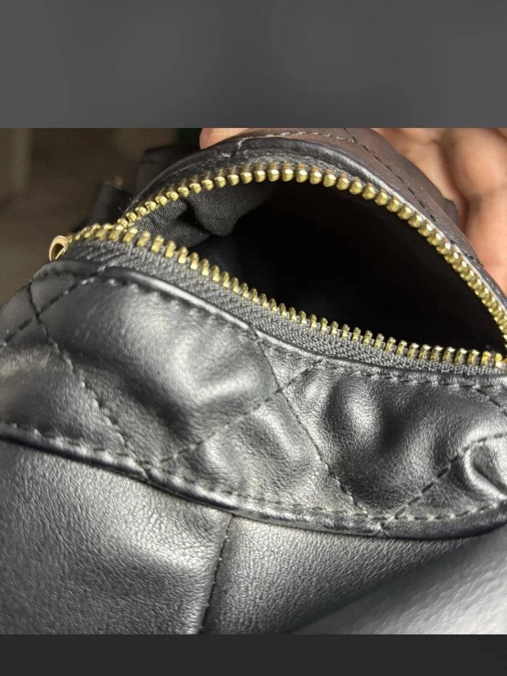 Quilted Drawstring Backpack - Black Leather-Effect