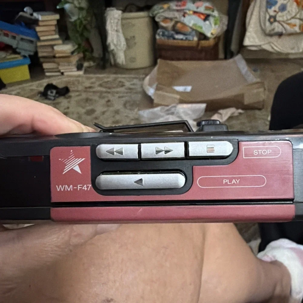 Sony WM-F47 FM/AM Graphic Equalizer Cassette Player Walkman Rare Red READ