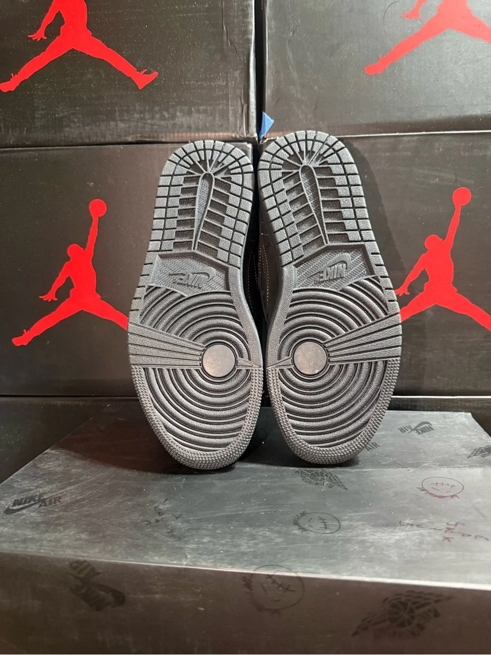 Jordan embroidery collar outsole