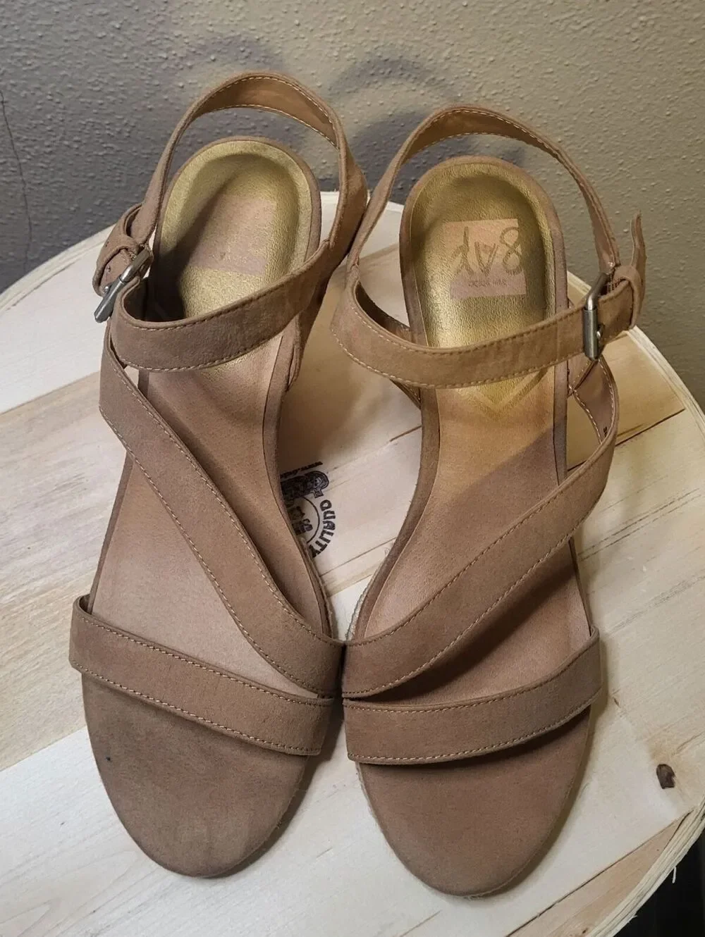Dolce Vita tan dv8