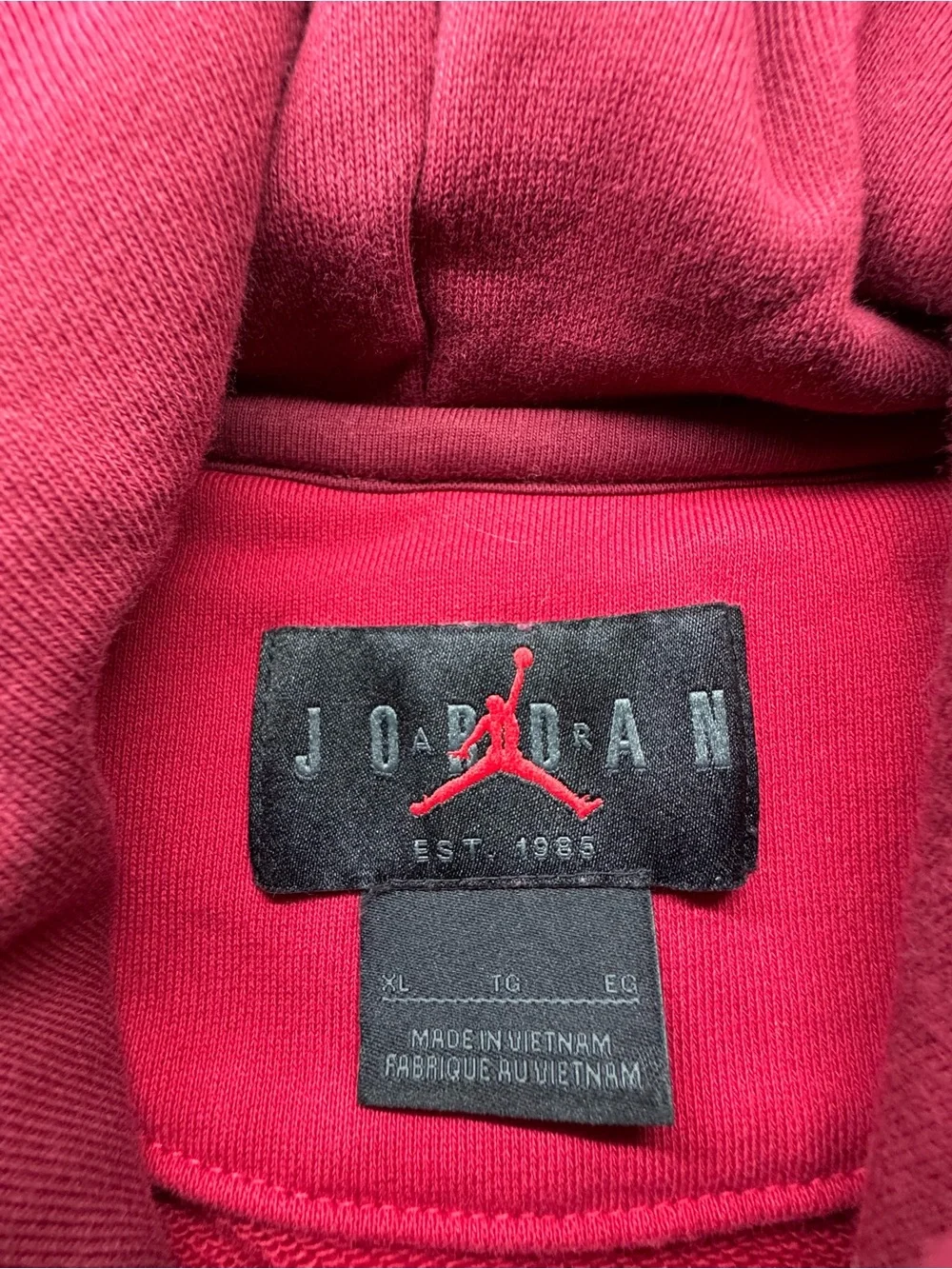 Jordan pullover striking bold
