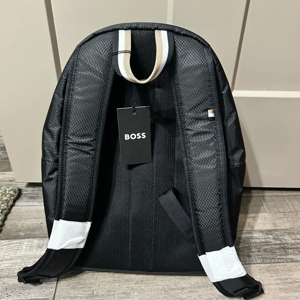 Boss sleek black