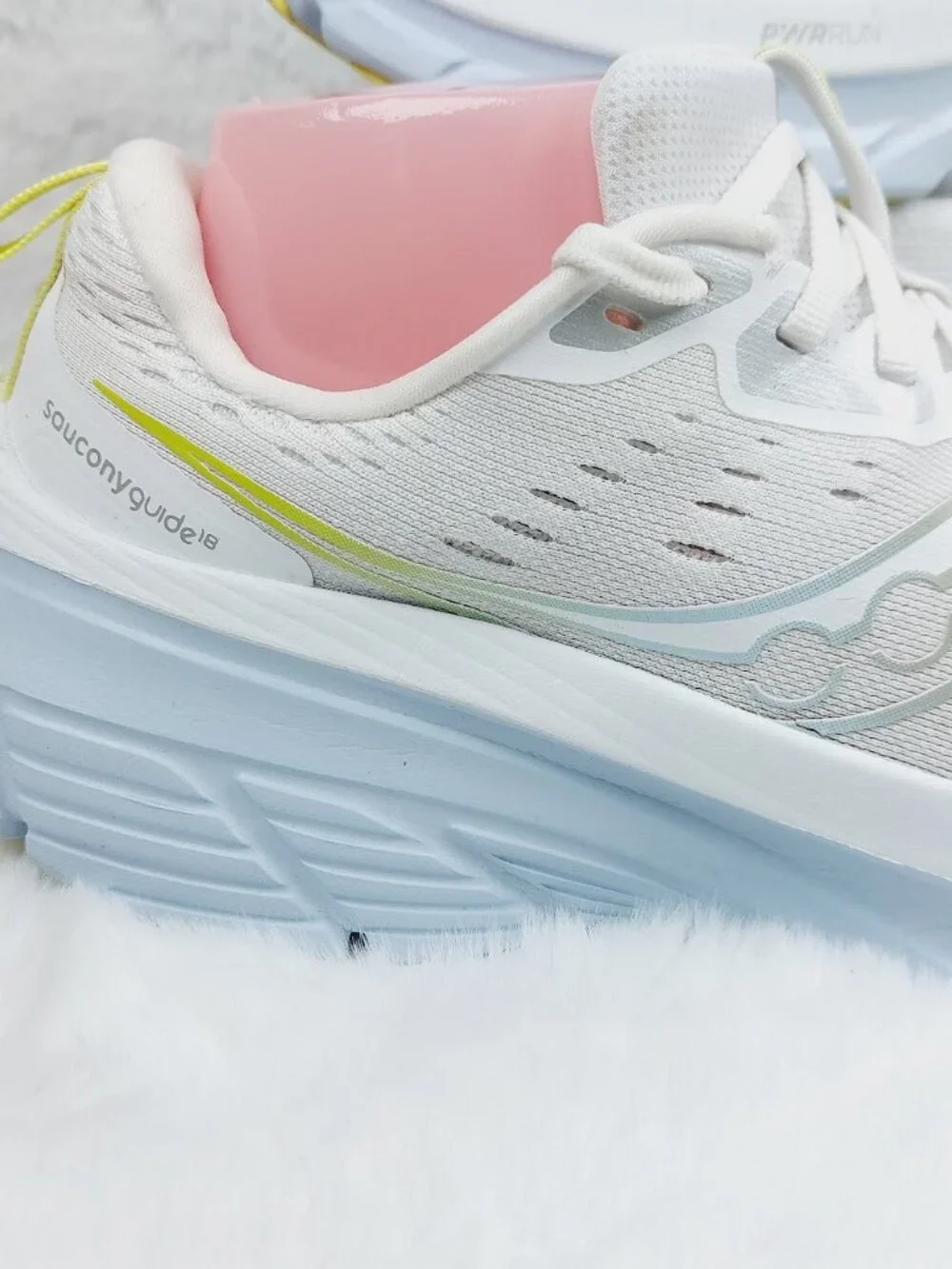 Saucony guide 18