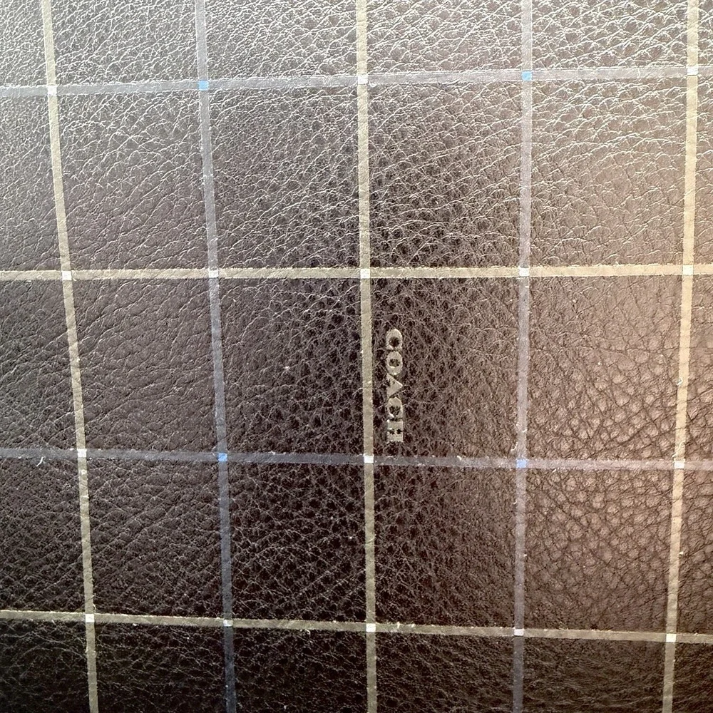 Coach authentic hudson
