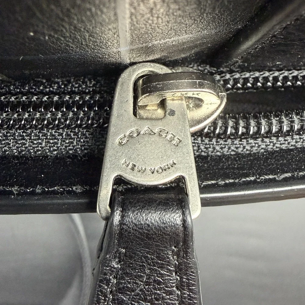 Coach authentic hudson