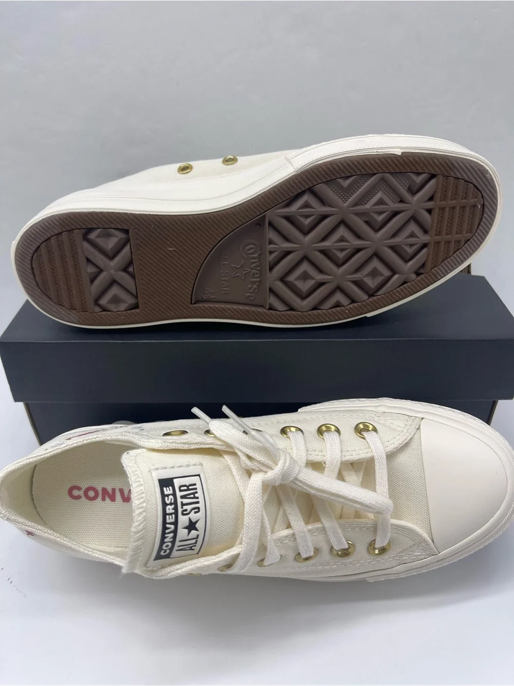 Converse classic low