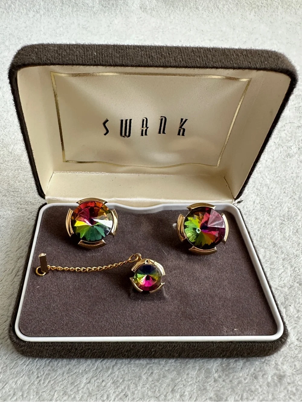 Vintage Swank Gold Tone iridescent watermelon Rivoli crystals Cufflink/TieTack‎