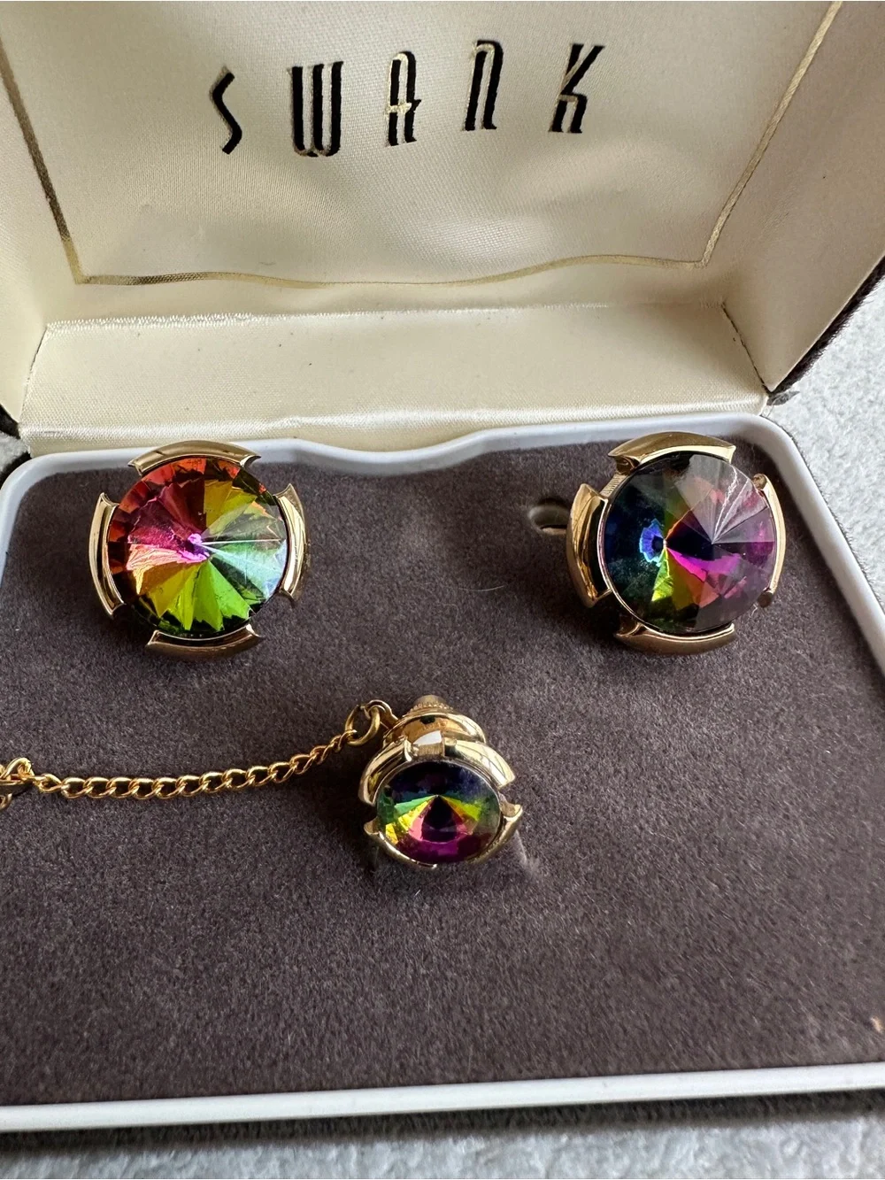 Vintage Swank Gold Tone iridescent watermelon Rivoli crystals Cufflink/TieTack‎