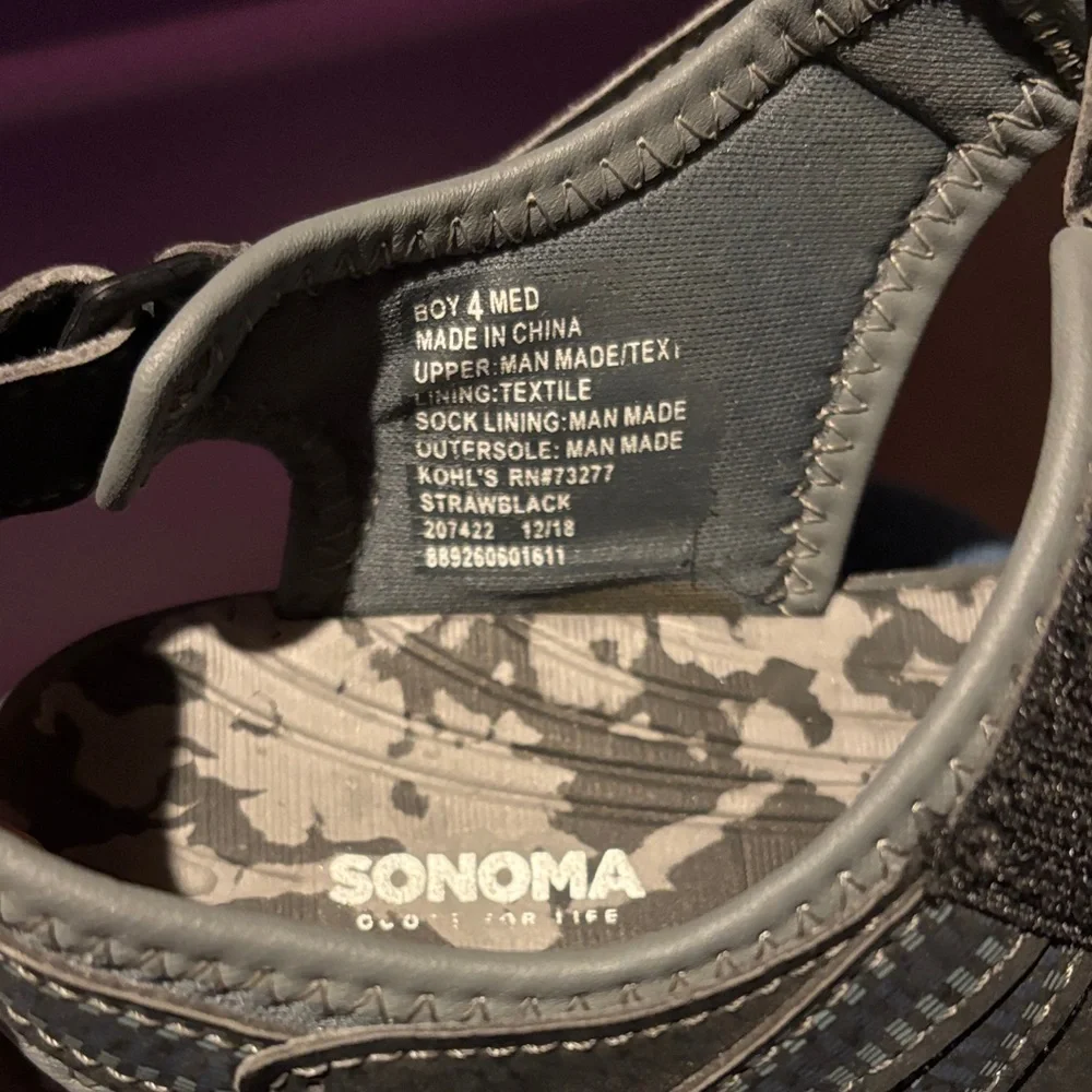 Sonoma Kids Black and Gray Sandals