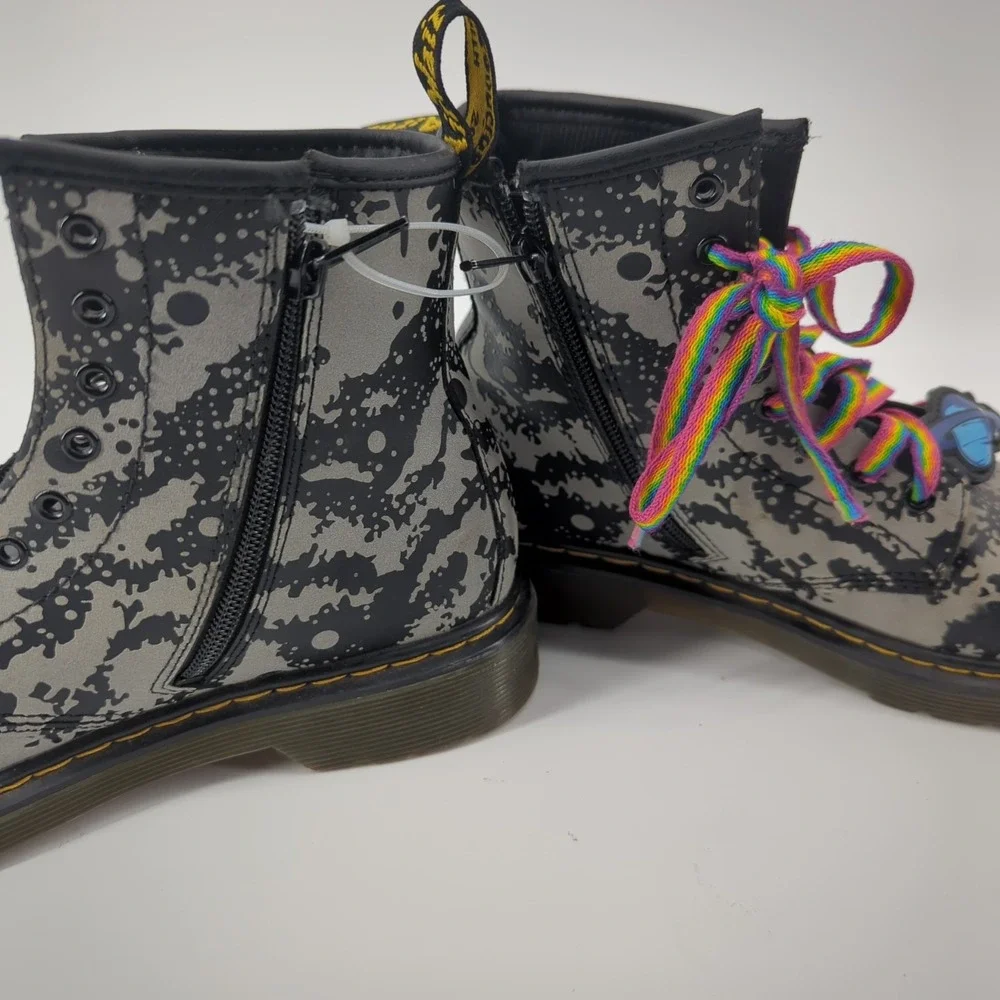 Dr. Martens this item