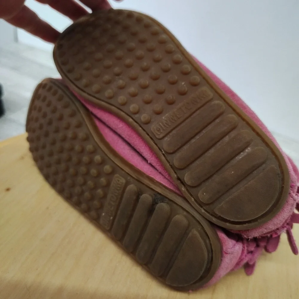 Minnetonka double‑fringe moccasin