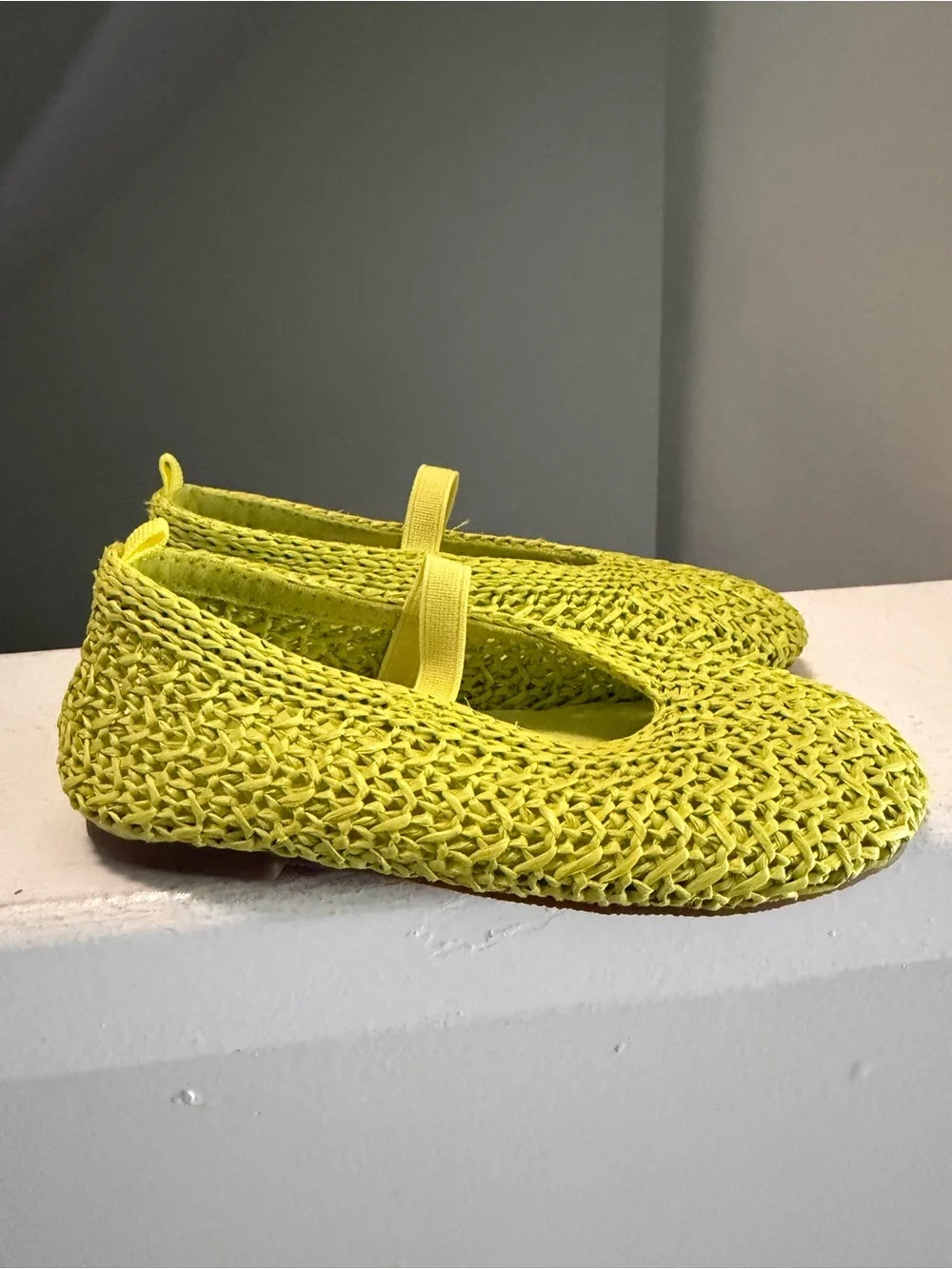 Zara Kids Neon Yellow Woven Mary Jane Sandals