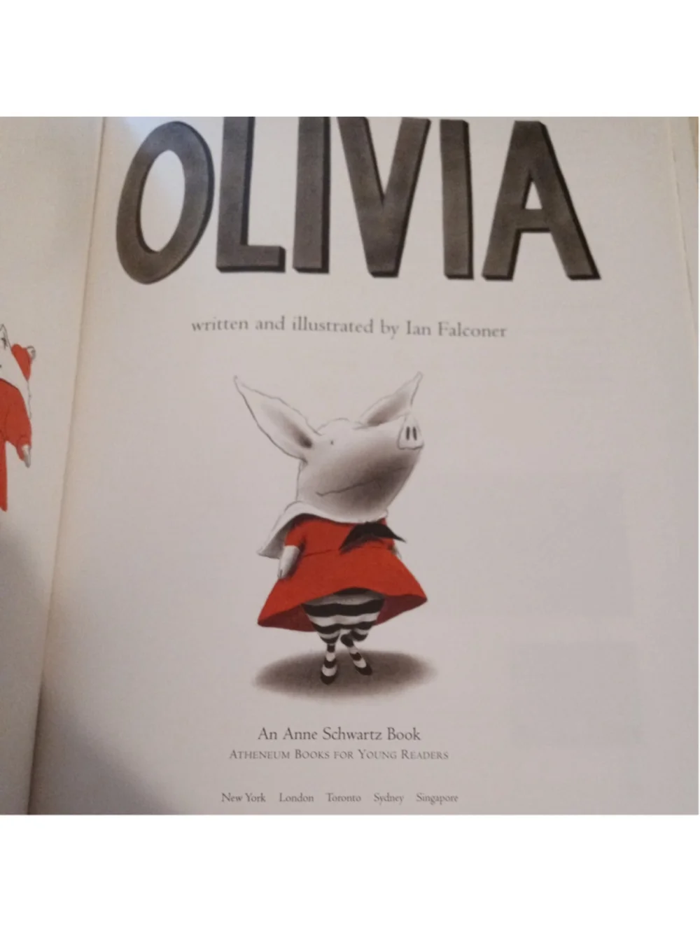 Atheneum Books lettering features simple