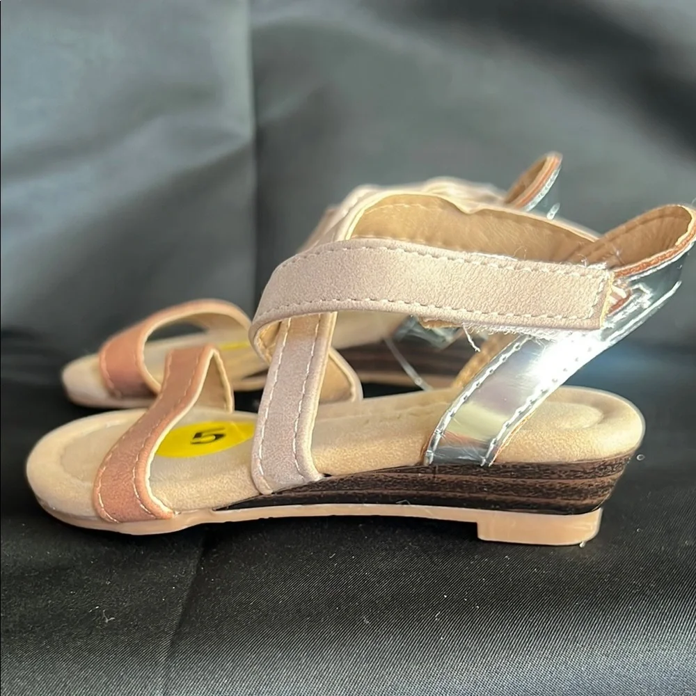 Tahari chic allows sole