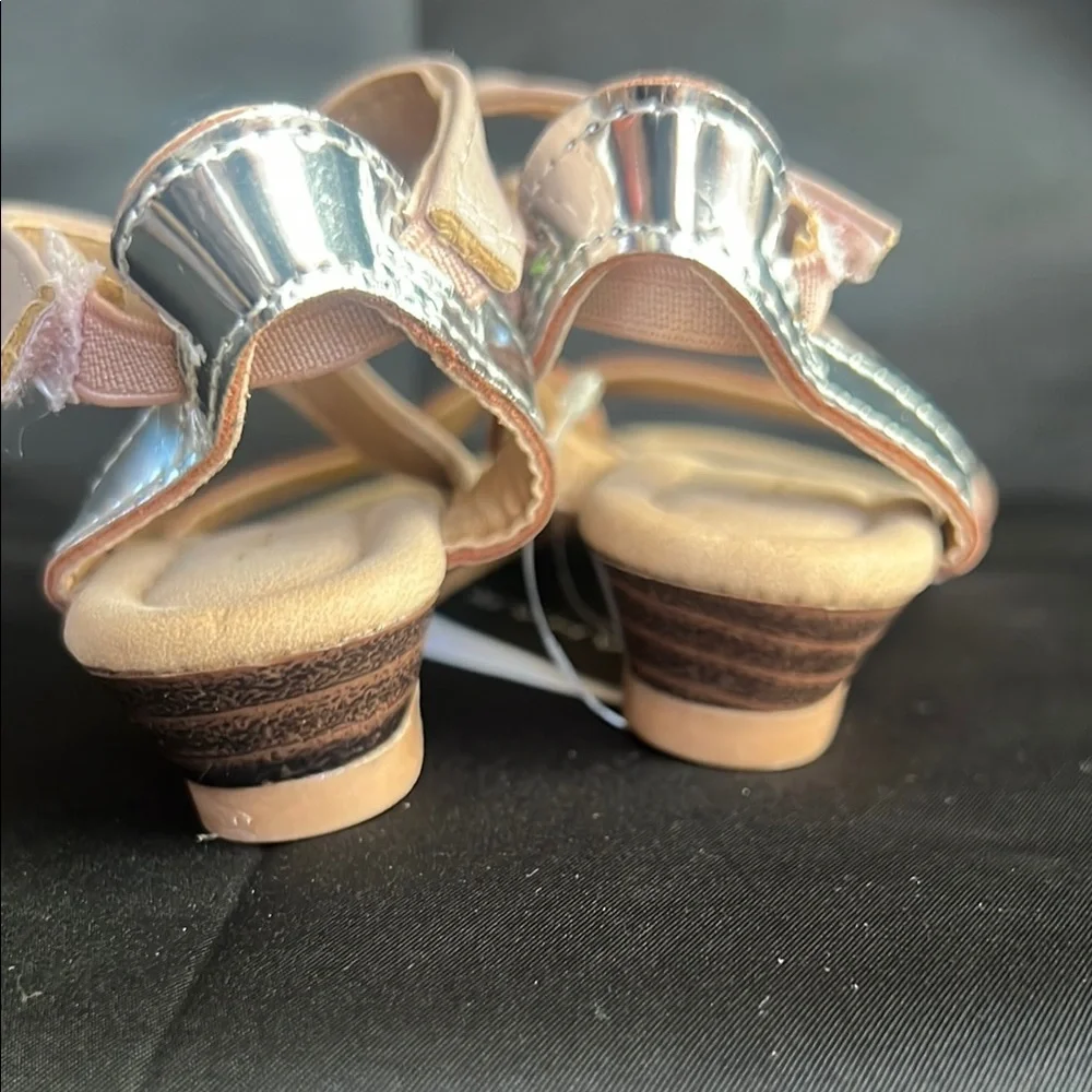 Tahari sole straps