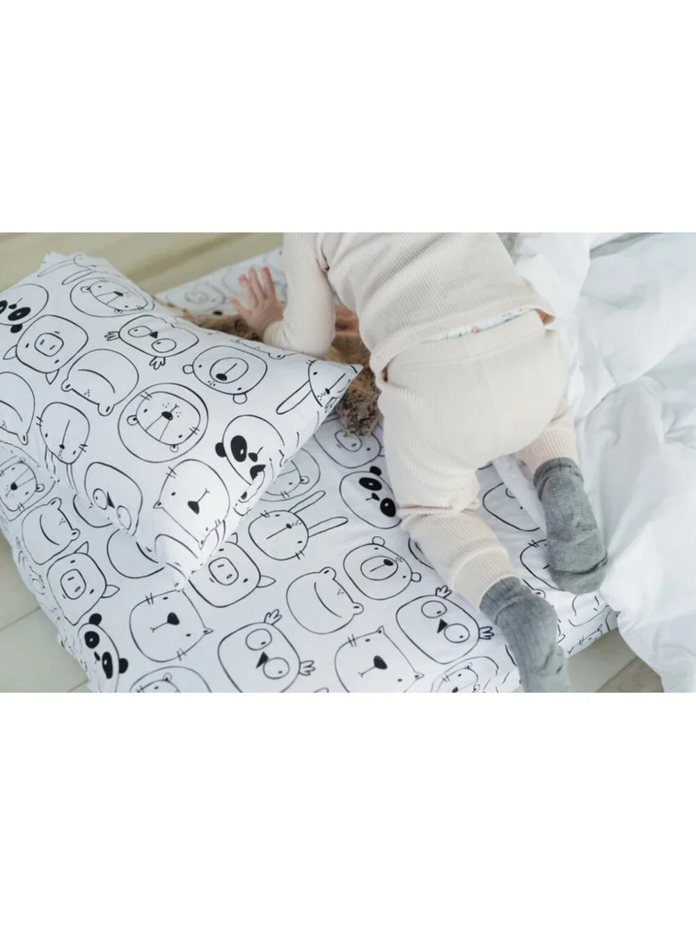 Addison Belle 100% Organic Cotton Fitted Crib Sheet Monochrome Animals