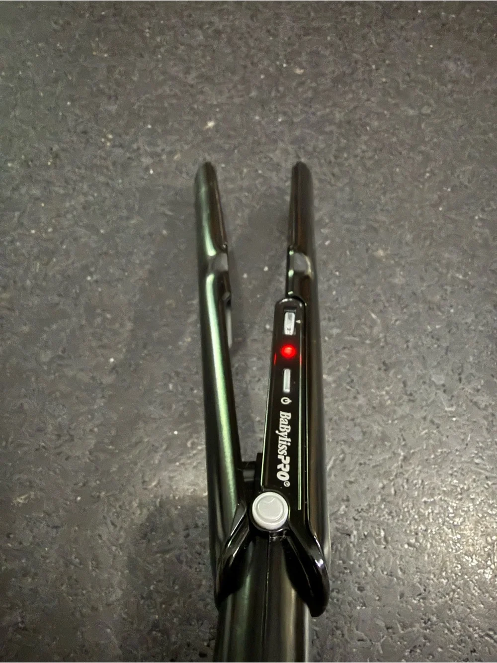 BaBylissPRO Black Porcelain Ceramic 1.5” Wide 4” Long Hair Straightener LIKE NEW