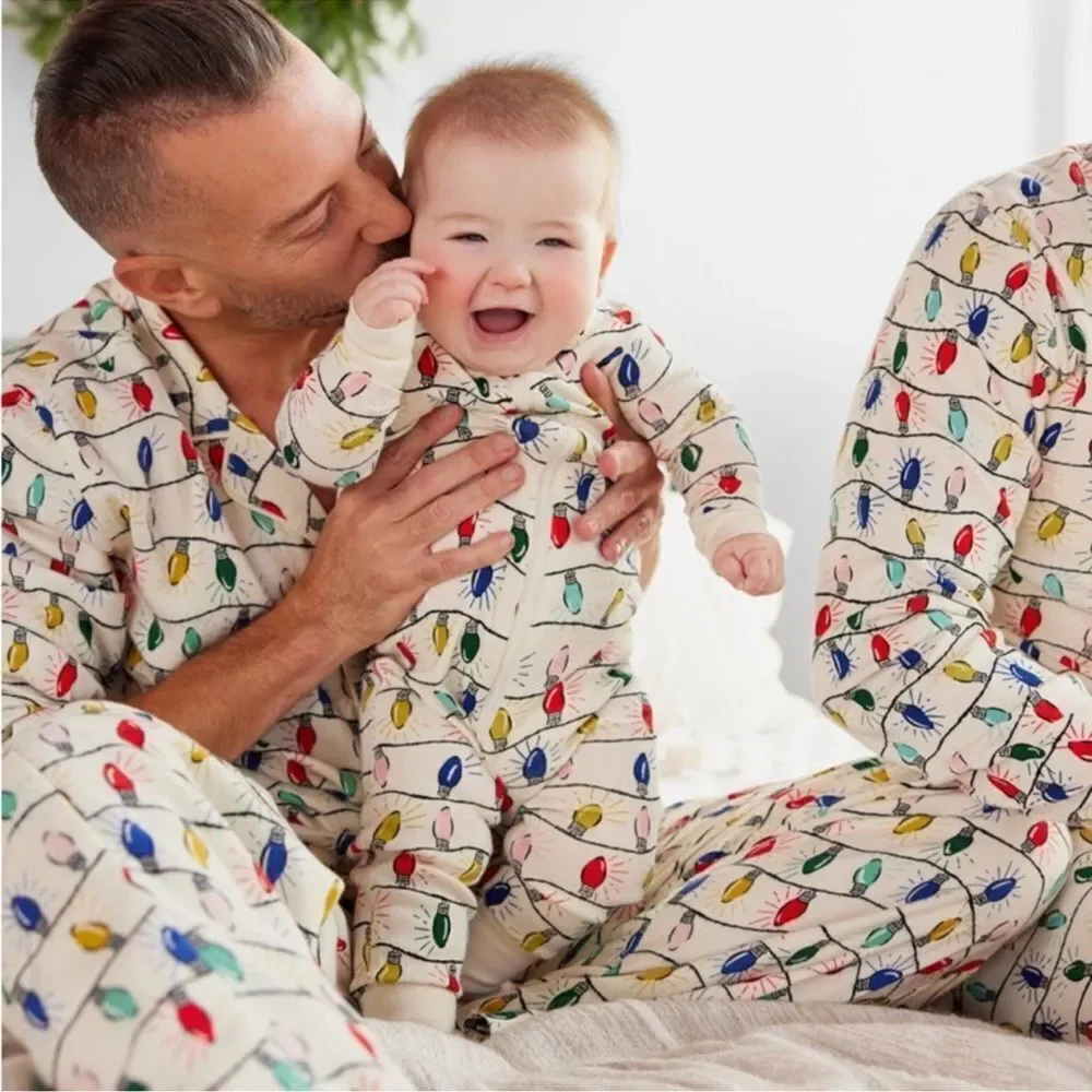 HANNA ANDERSSON Bright Bulbs Christmas Lights Zipper Pajamas