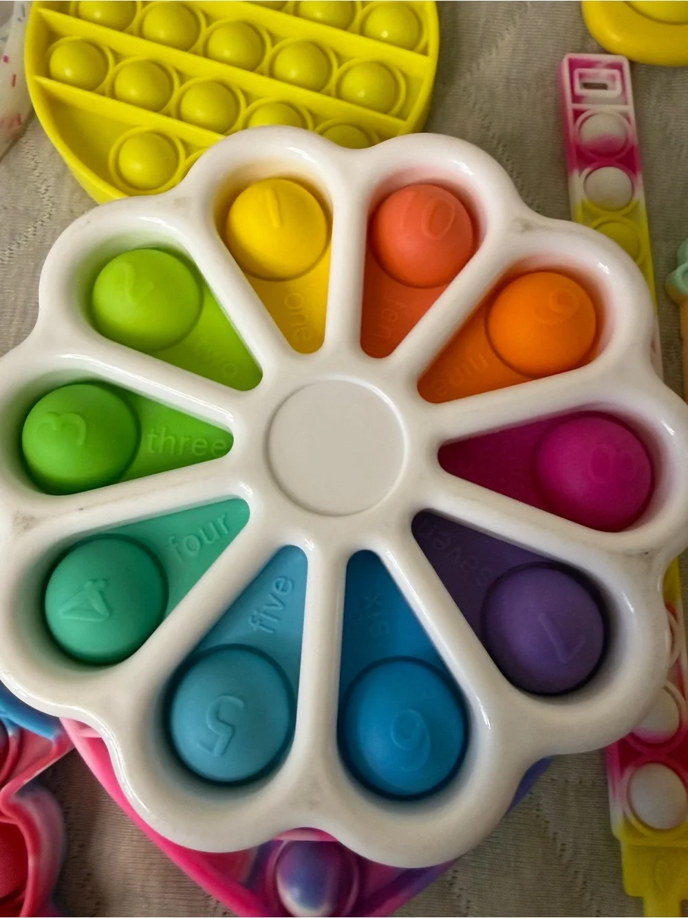 Assorted Kids Fidget Toy Set - Multicolor Pop-It & Sensory Toys
