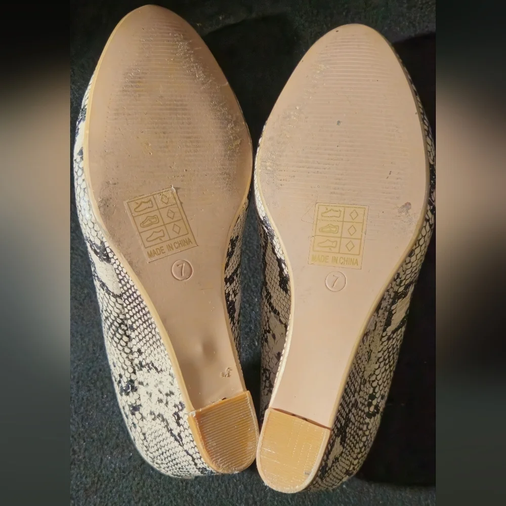 Riverberry black cream