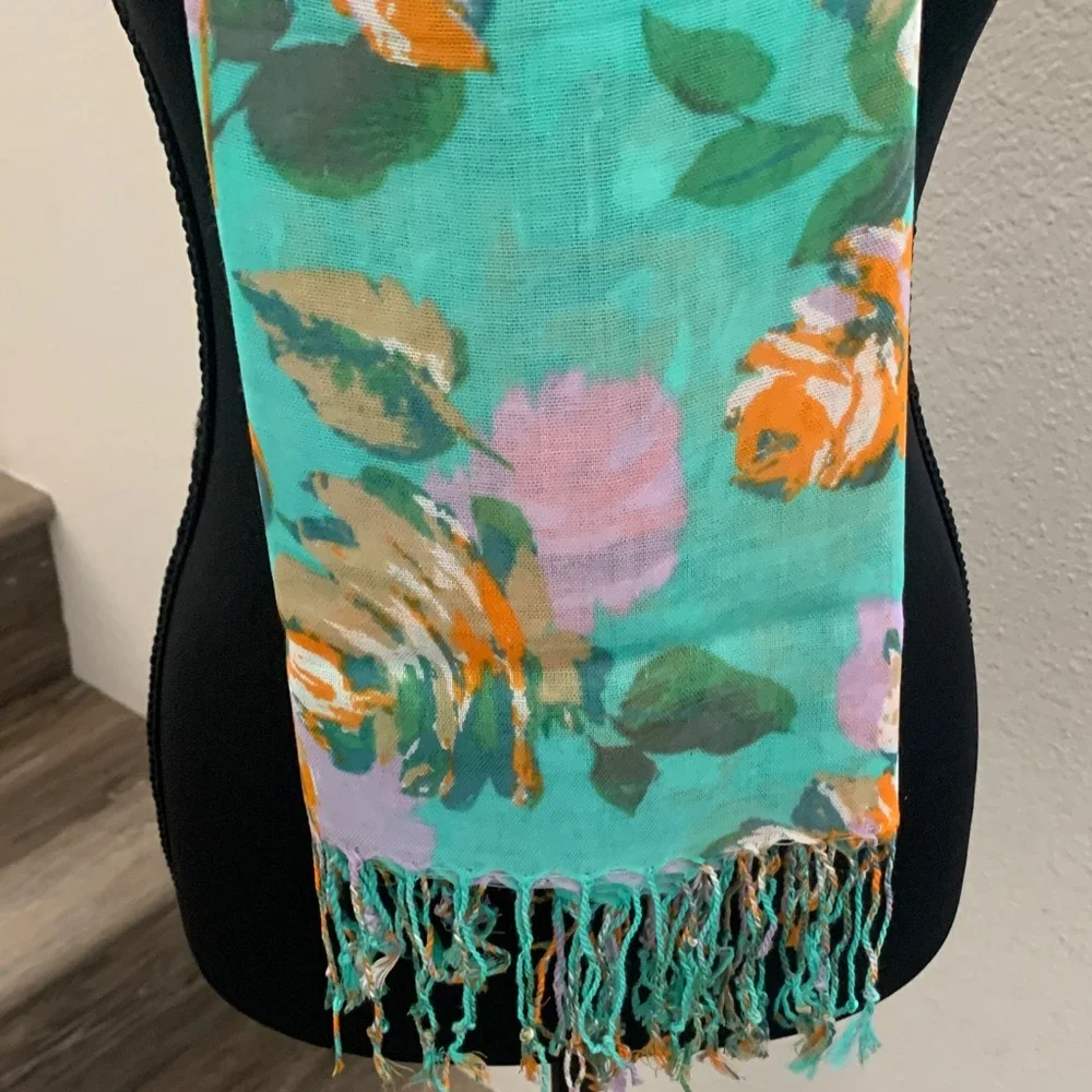 Isaac Mizrahi chic floral