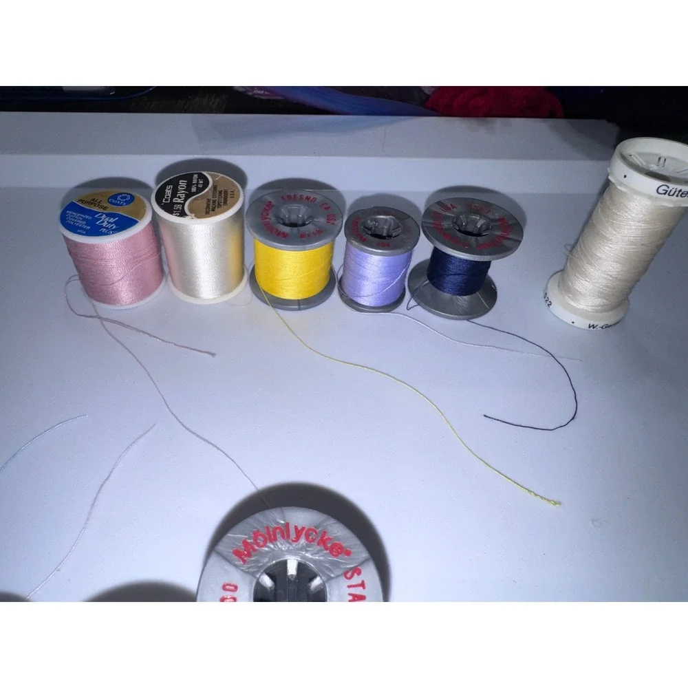 Vintage Sewing Thread Lot J.P. Coats Molnlycke Gutermann Wood Spools MixedColors