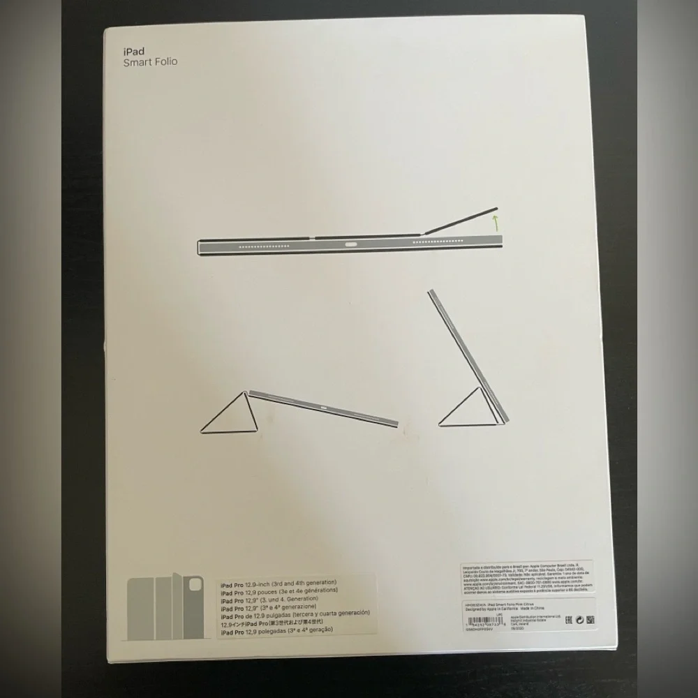 Apple polyurethane single