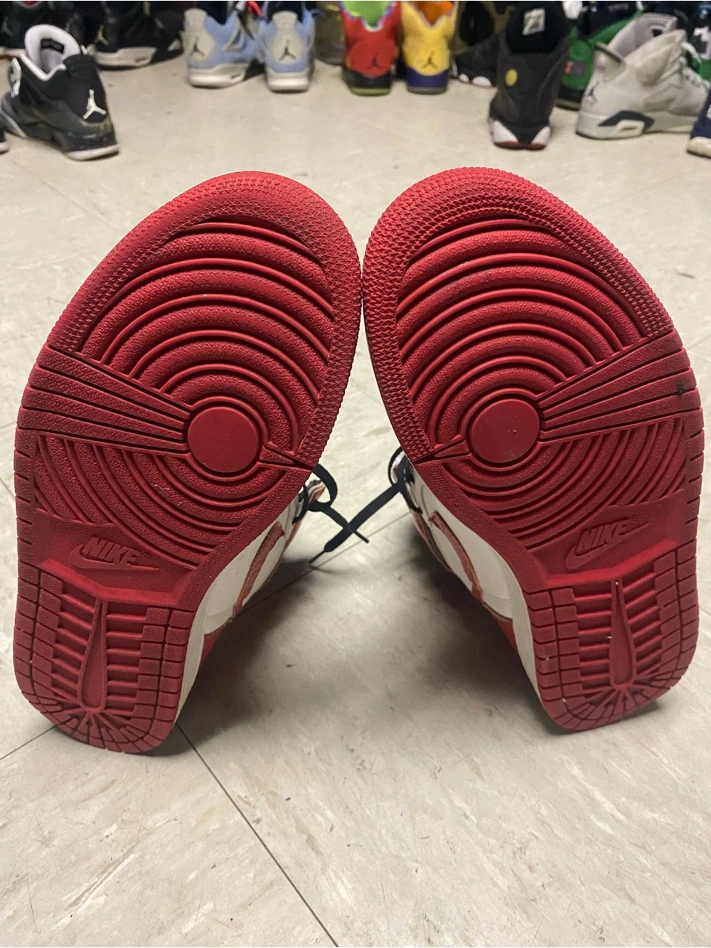 Jordan iconic nike