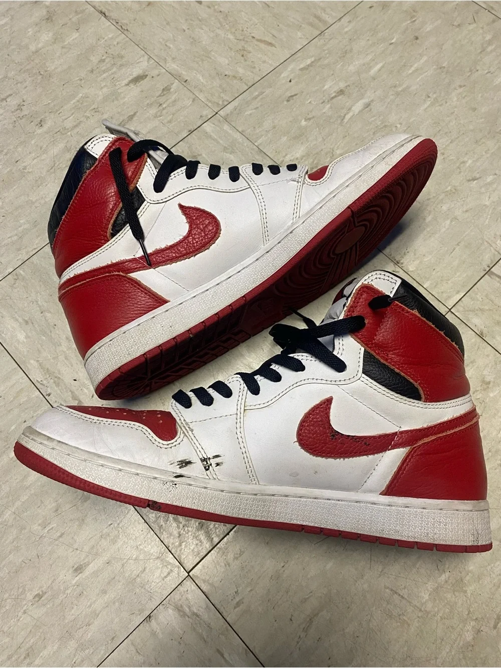 Jordan iconic nike