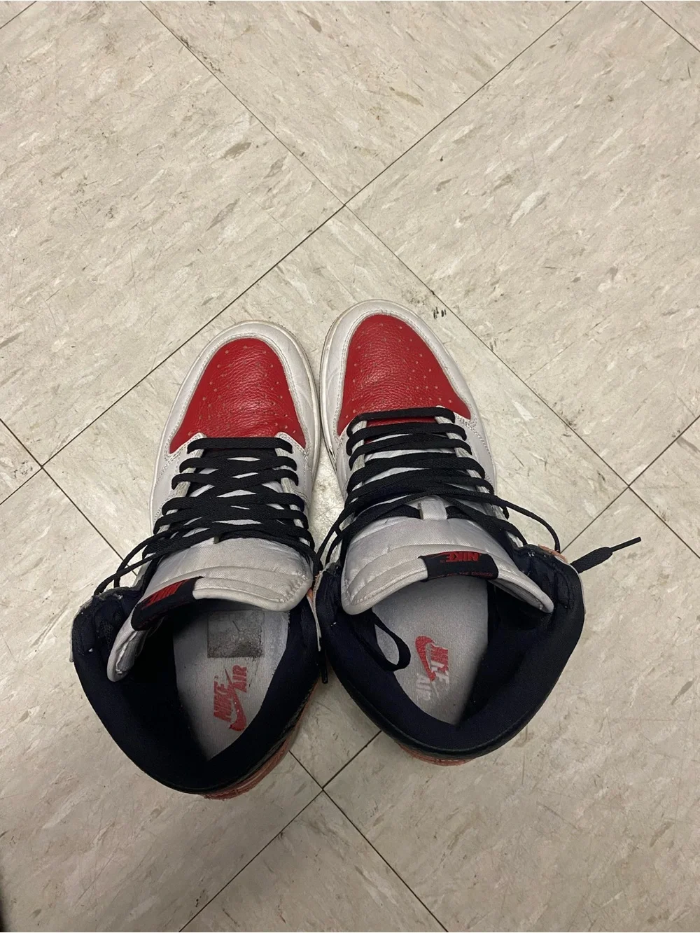 Jordan iconic nike