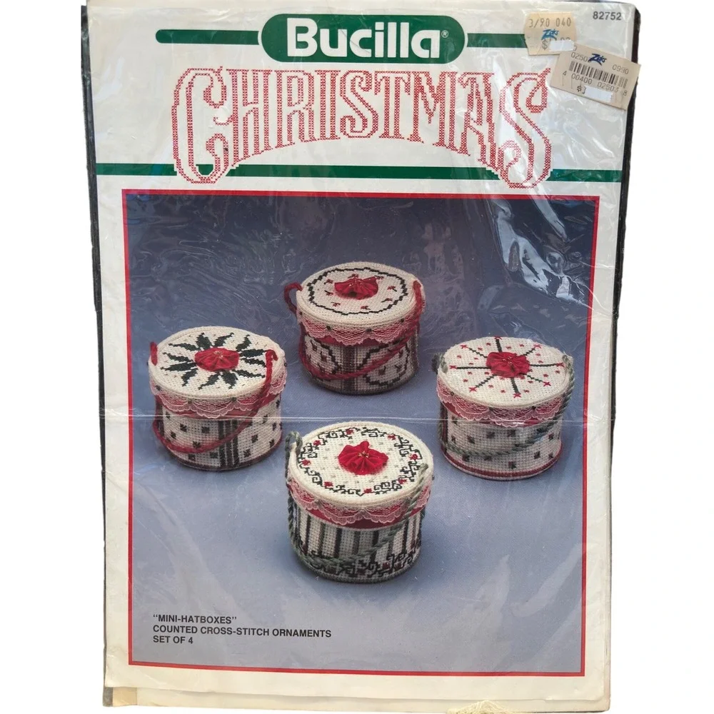 Bucilla Christmas‎ Mini Hat Box Counted Cross Stitch Ornament Kit Set of 4 New