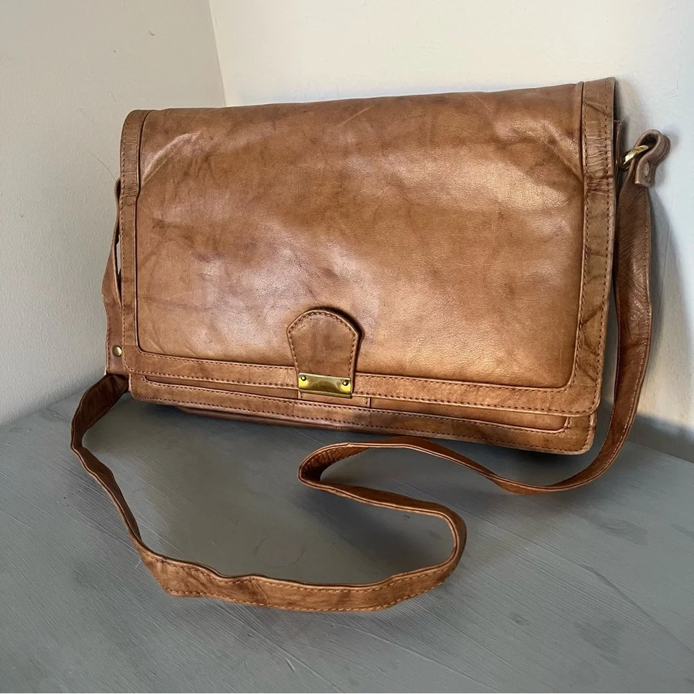 RARE Vintage AMIET Switzerland Leather Messenger Bag Swiss Combo Lock Key Clip