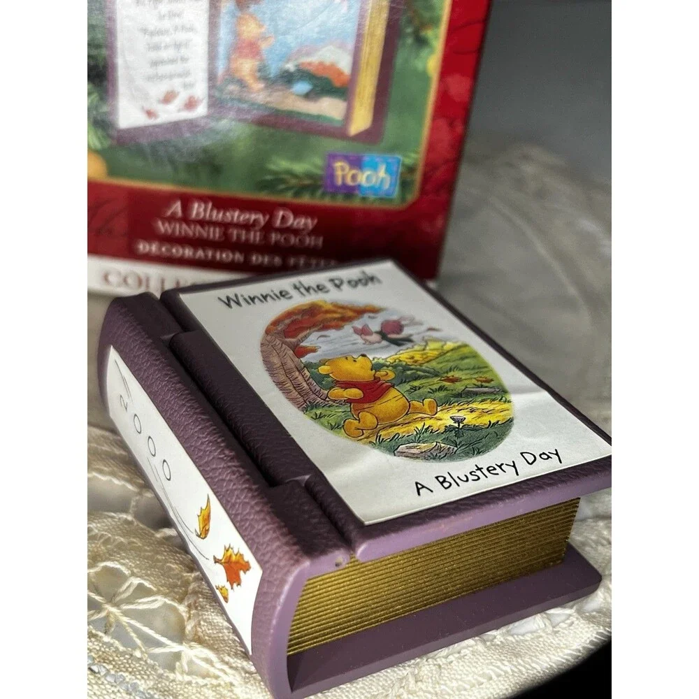 Hallmark Winnie The Pooh Collector’s Series Book Ornament 2000…#3 in Series